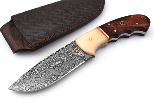 Damascus Steel Hunting knife