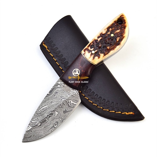 Damascus Steel Skinner knife