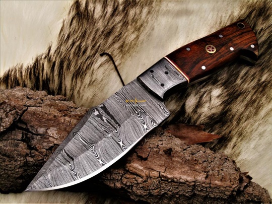 Damascus Steel Hunting knife