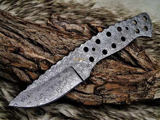 	Damascus steel Blank Blade