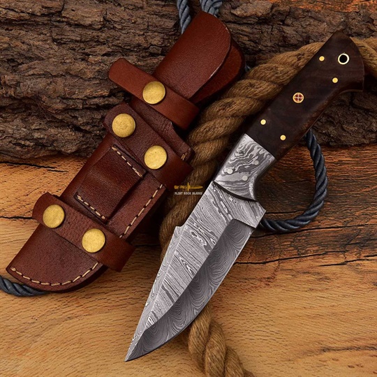 Damascus Steel Hunting knife