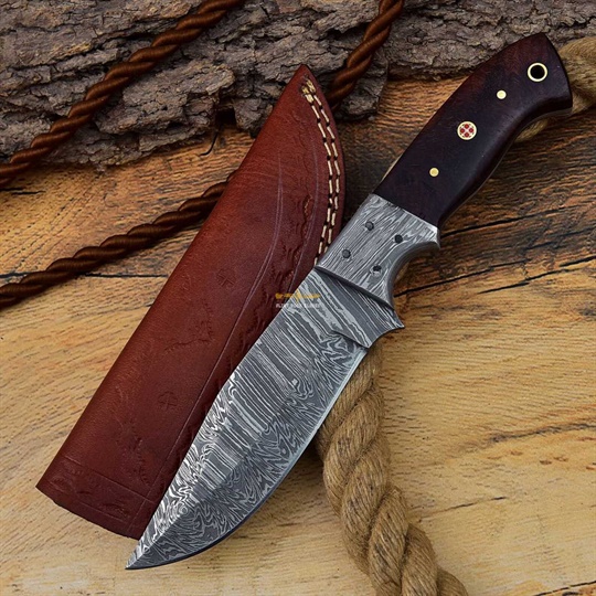 Damascus Steel Hunting knife