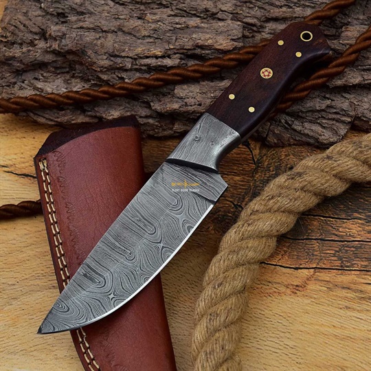 Damascus Steel Hunting knife