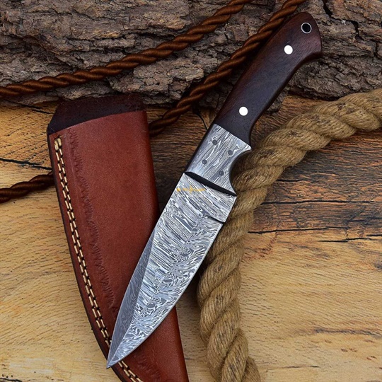 Damascus Steel Hunting knife