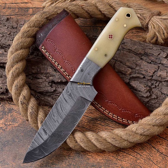 Damascus Steel Hunting knife