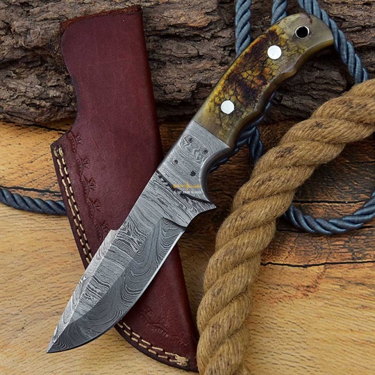 Damascus Steel Hunting knife