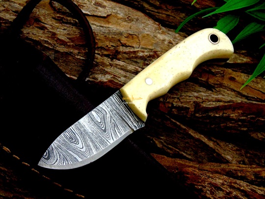 Damascus Steel Neck knife