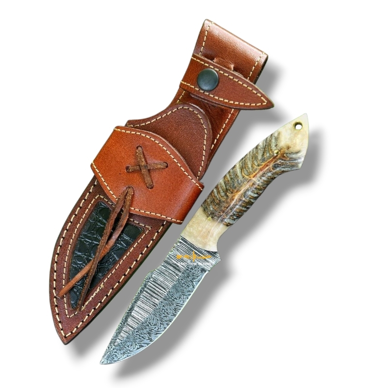 Damascus steel Hunting knife 