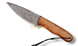 Damascus steel Skinner Knife