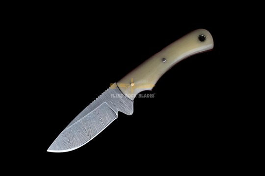 Damascus Steel Skinner knife