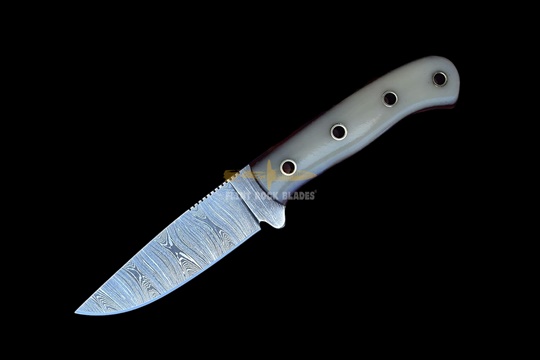 Damascus Steel Hunting Skinner knife